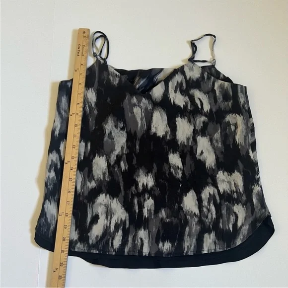 Haute Hippie Women’s Spaghetti Strap 💯 Silk Top Size Medium 🖤 - Picture 12 of 13